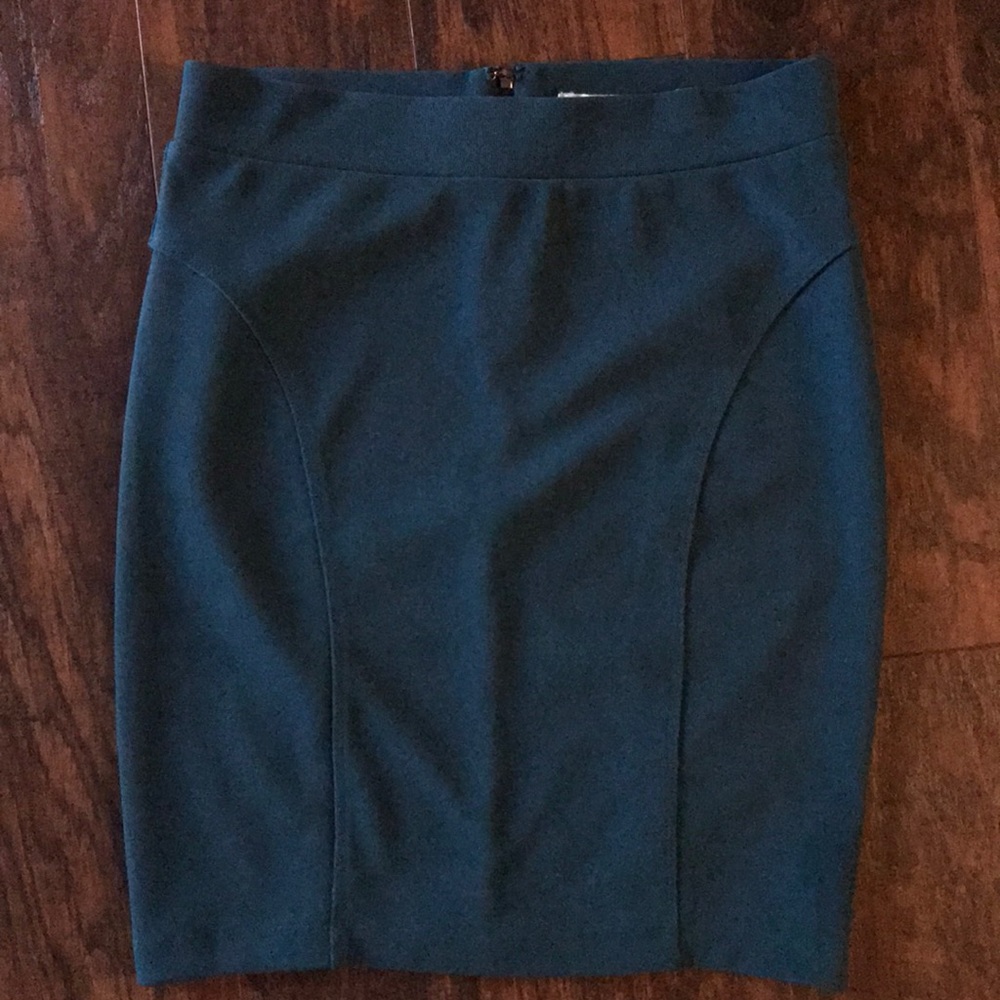 FOREVER 21 | Pencil Skirt
